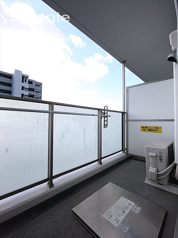 バルコニー　バルコニー