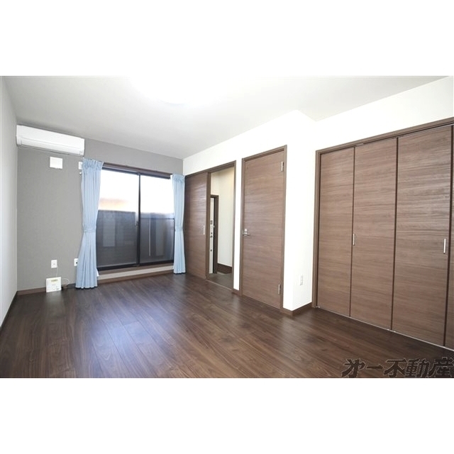 建物外観　洋室