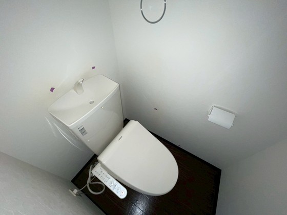 トイレ　※別部屋の写真です