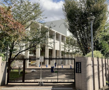 高校・高専　実践女子学園高等学校（高校・高専）まで1878m