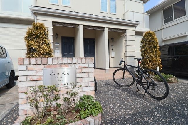 エントランス　★お問い合わせはタウンハウジングまで★