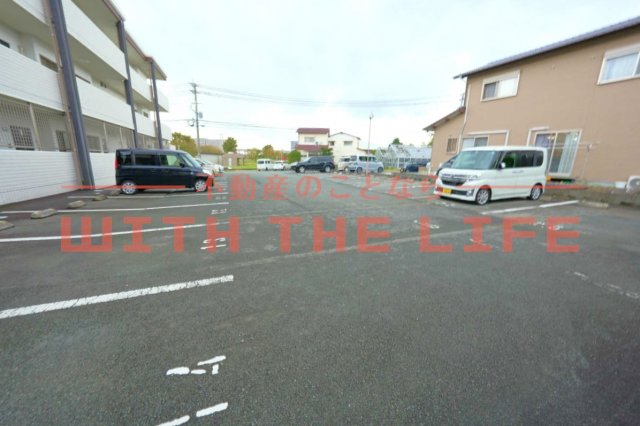 駐車場　駐車スペースもあります