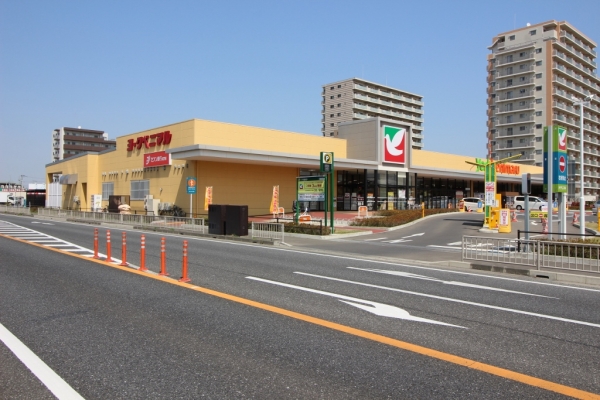 スーパー　ヨークベニマルひたち野うしく店（スーパー）まで1371m