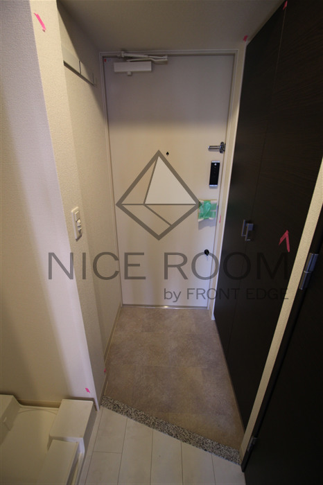 玄関　エステムコート難波サウスプレイスVIラグジー　玄関