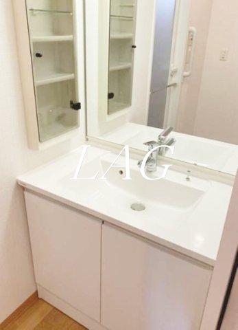 洗面設備　洗面台です。