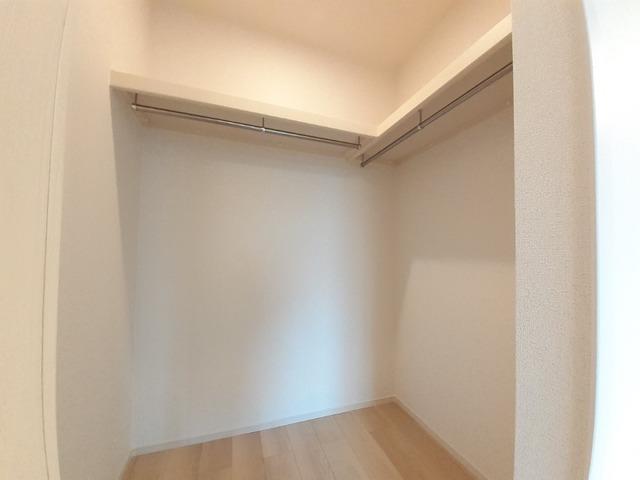 収納　ウォークインクローゼット