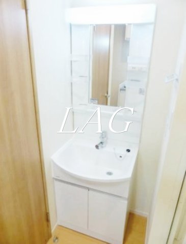 洗面設備　独立洗面台です。