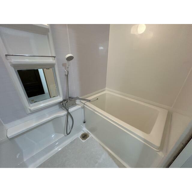 バス・シャワールーム　別部屋の写真です