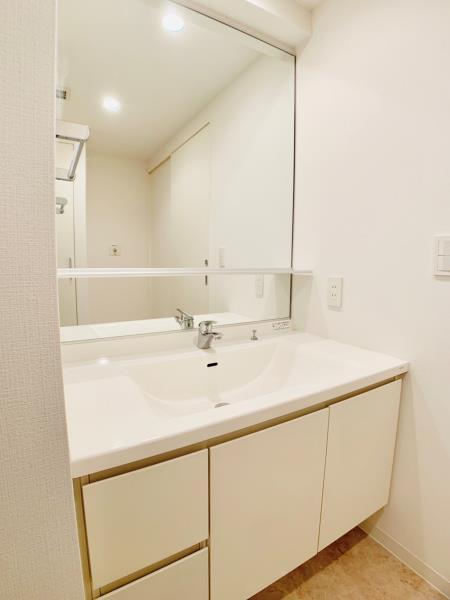 洗面設備　洗面所です