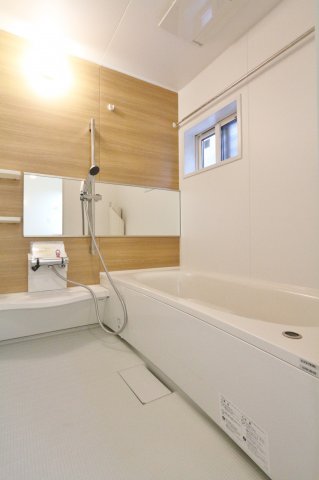 バス・シャワールーム　参考写真（同物件別部屋）