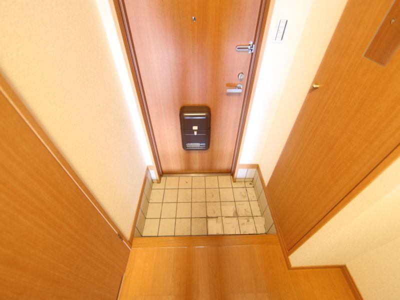 玄関　玄関　シューズボックス付