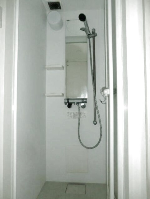 バス・シャワールーム　シャワールーム