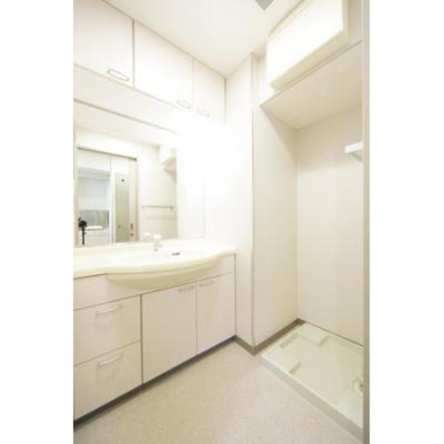 洗面設備　※写真は同タイプ住戸です。