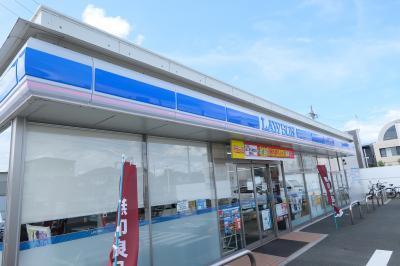 コンビニ　ローソン豊橋旭本町店（コンビニ）まで408m