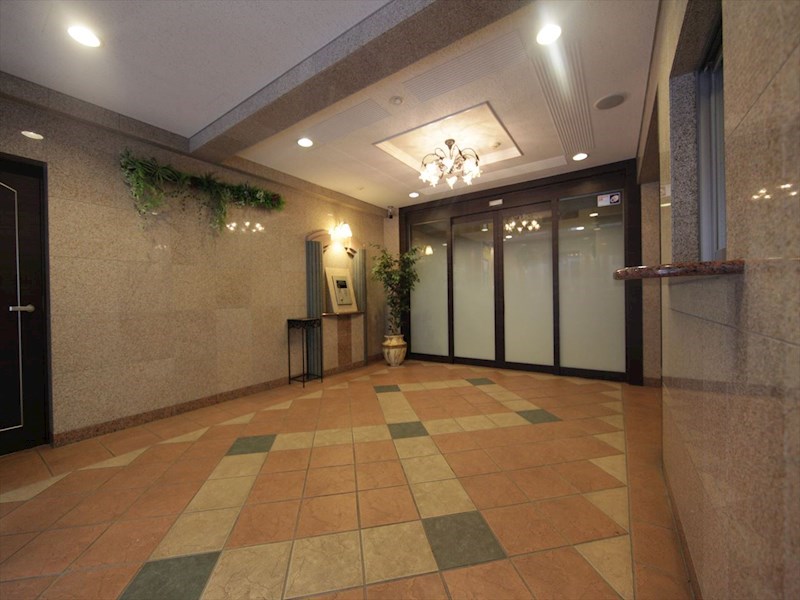 エントランス　エントランス　オートロック　宅配ＢＯＸ付