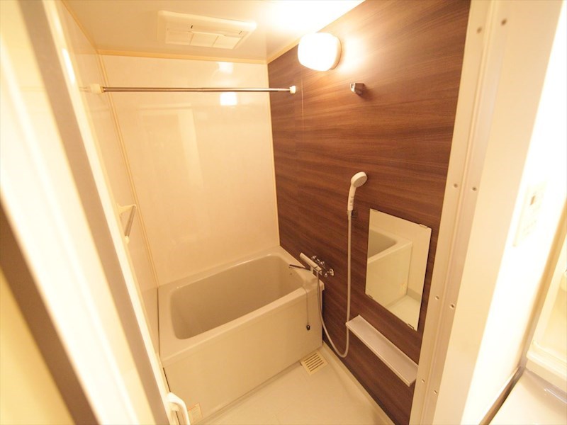 バス・シャワールーム　バスルーム　浴室暖房乾燥機付き