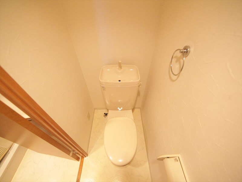 トイレ　洋式トイレ（温水洗浄便座設置可）