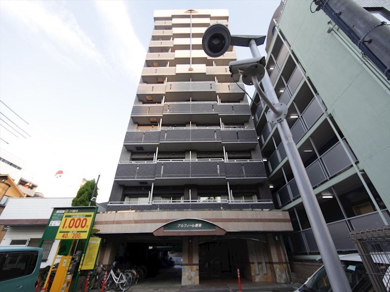 建物外観　外観　オートロック　宅配ＢＯＸ　防犯カメラ付　外壁タイル張り