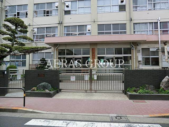 小学校　足立区立古千谷小学校（小学校）まで652m