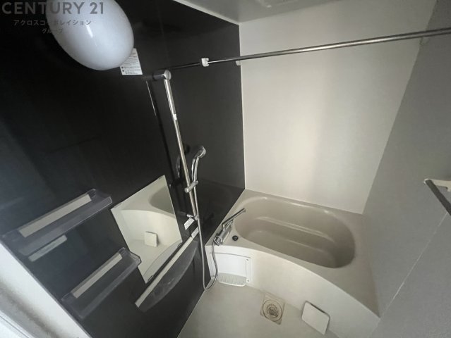 バス・シャワールーム　シンプルで機能的なユニットバスです！