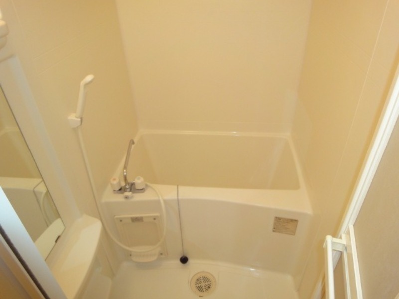 バス・シャワールーム　図面と現状に相違がある場合には現状を優先