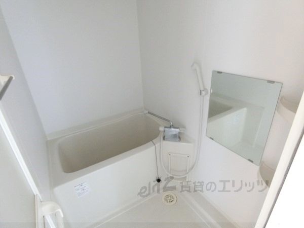 バス・シャワールーム　風呂