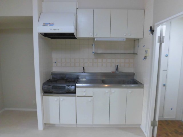 キッチン　三越ゼームス坂マンション