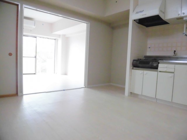 居室・リビング　三越ゼームス坂マンション