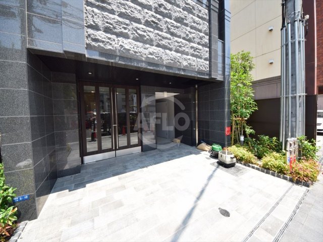 エントランス　プレサンス心斎橋レヨン　エントランス