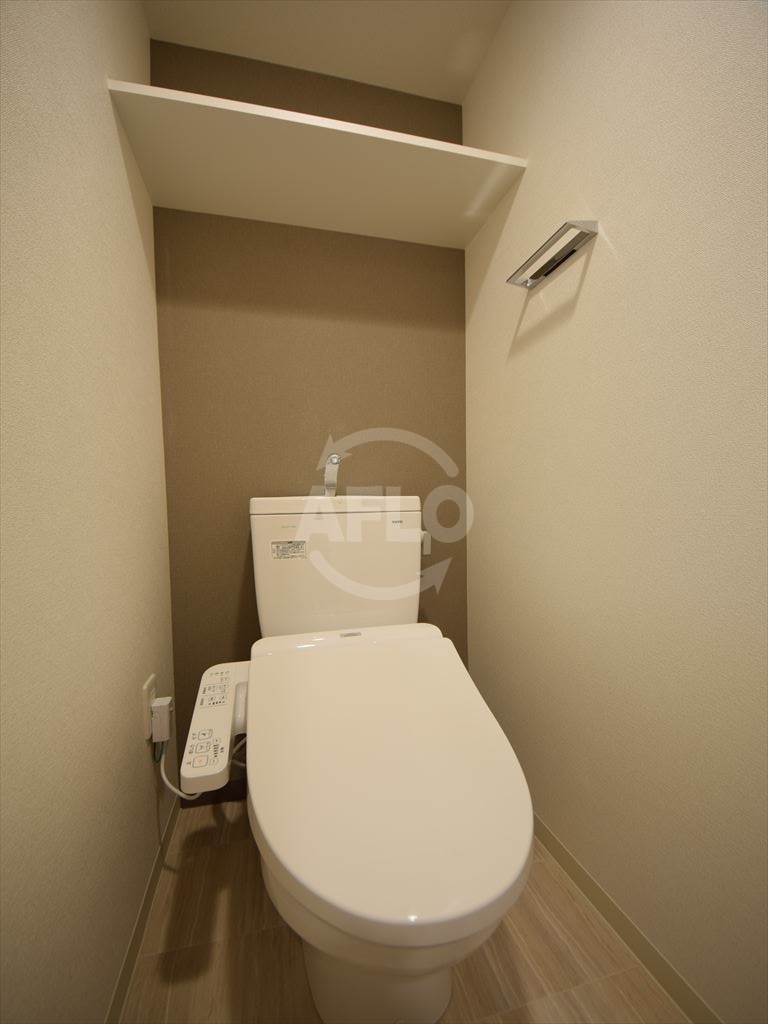 トイレ　プレサンス心斎橋レヨン　トイレ