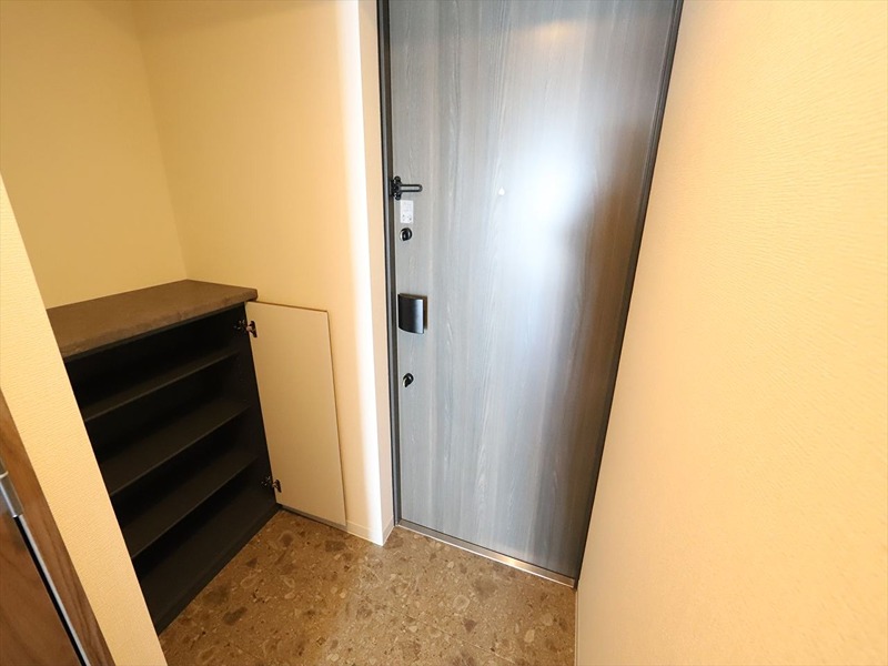 玄関　シューズボックス