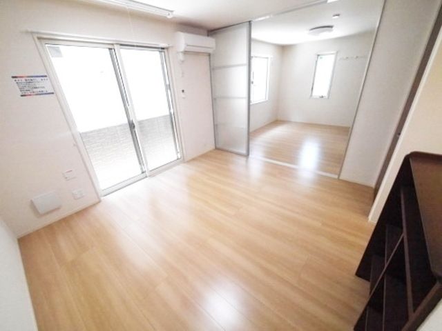 居室・リビング　★明るいリビング★