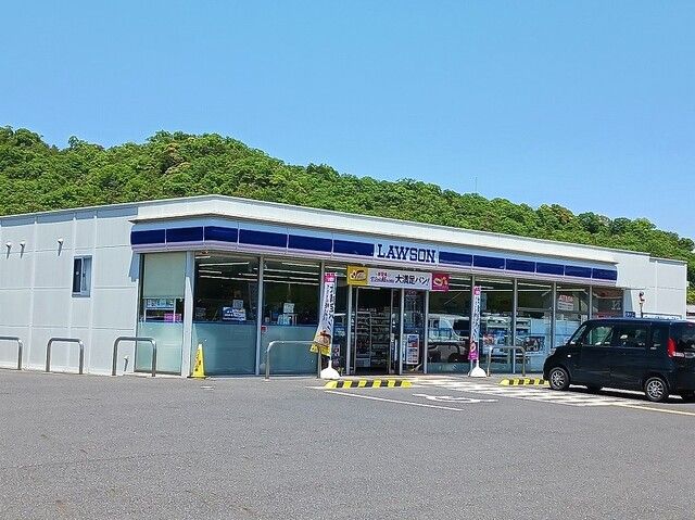 郵便局　ローソン東近江小脇店様（郵便局）まで600m