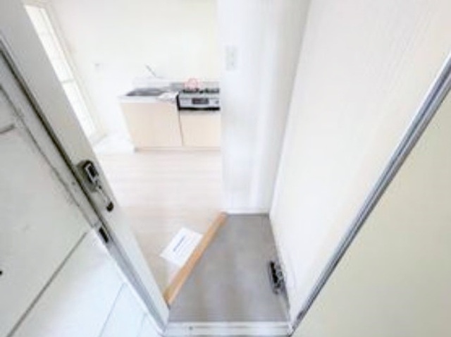 玄関　※参考写真