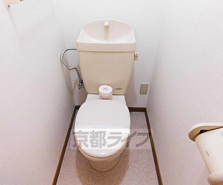 トイレ　お掃除しやすいスッキリトイレ