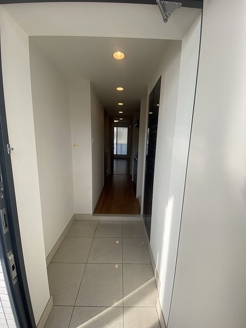 玄関　※参考写真