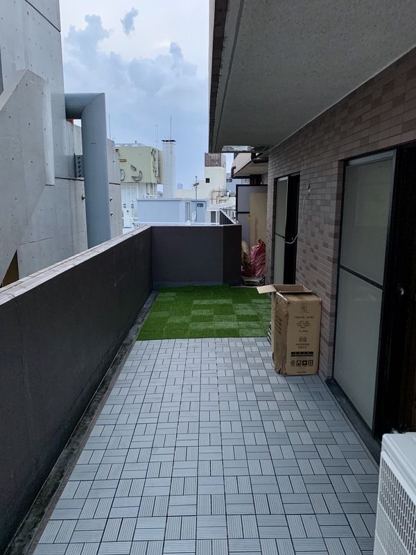 バルコニー　バルコニー