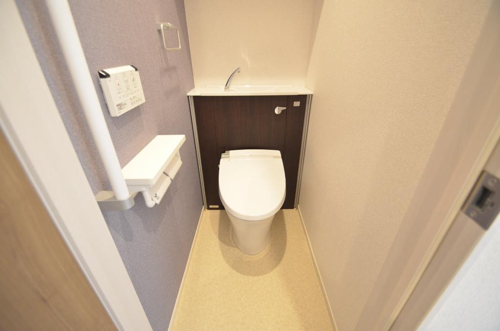 トイレ　シャワー付トイレ