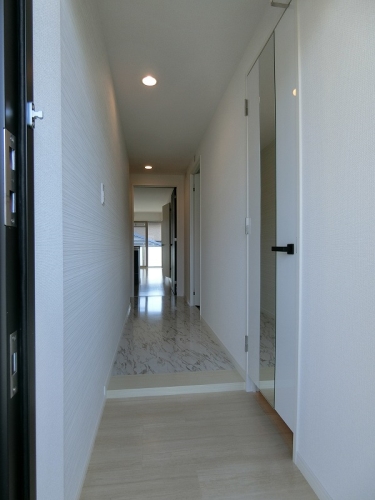 玄関　別部屋参考画像。現況優先です。