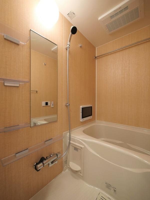 バス・シャワールーム　室内