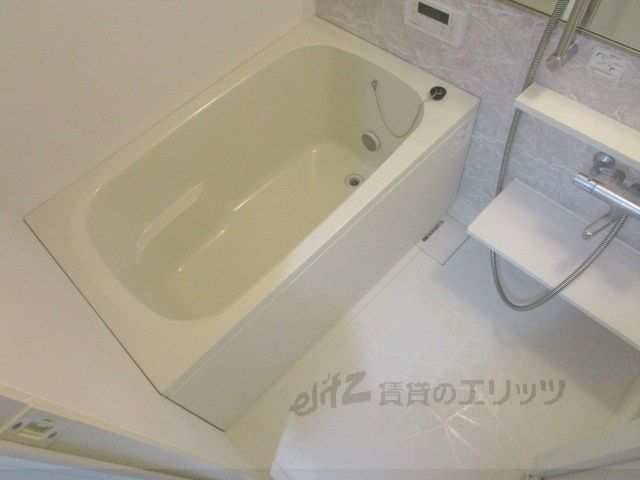 バス・シャワールーム　風呂