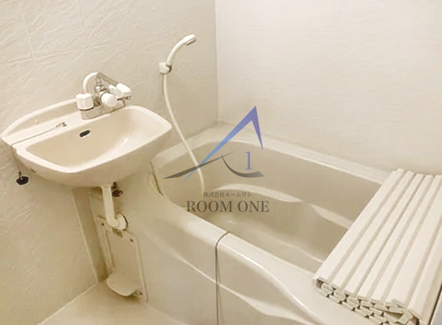 バス・シャワールーム　お風呂です。