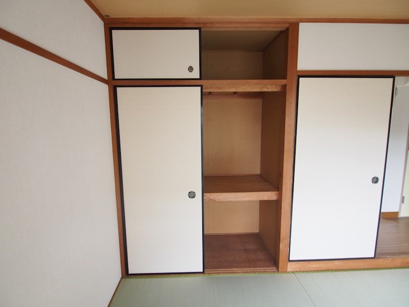 収納　同仕様写真(反転タイプ)