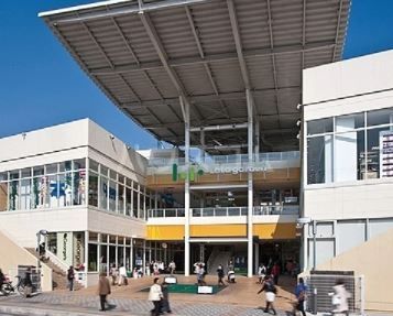 ショッピングセンター　ララガーデン春日部（ショッピングセンター）まで487m