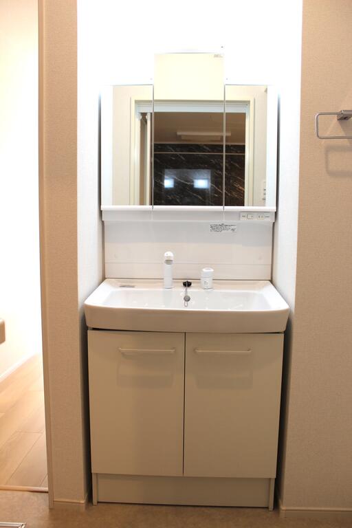 洗面設備　シャンプードレッサー