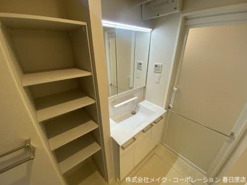 洗面設備　写真は同型タイプ