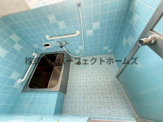 バス・シャワールーム　お風呂で日々の疲れを落としましょう