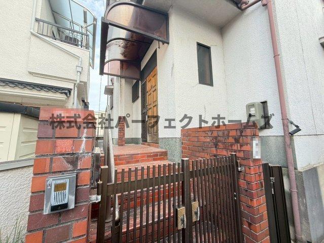 エントランス　清潔なエントランスです