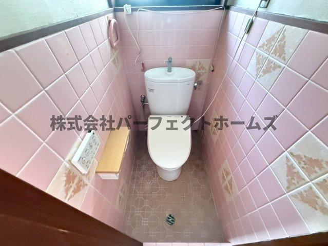 トイレ　落ち着いたトイレです