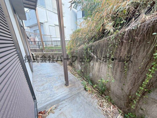 バルコニー　開放的で明るい空間を演出してくれるバルコニーです